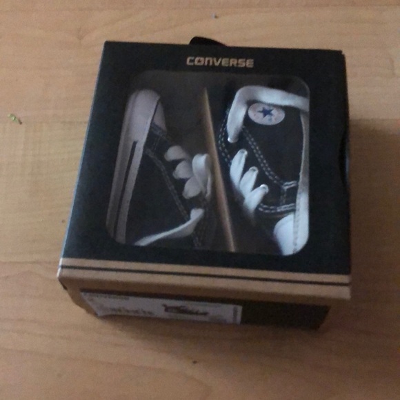 Baby converse - Picture 3 of 3